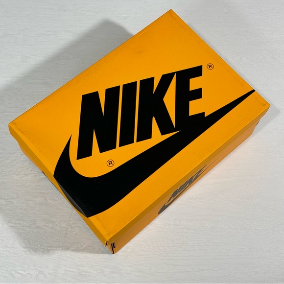 Air Jordan 1 Retro High OG “Taxi” Size 8.5M/10W BRAND NEW! 💯 Authentic! - Picture 7 of 9